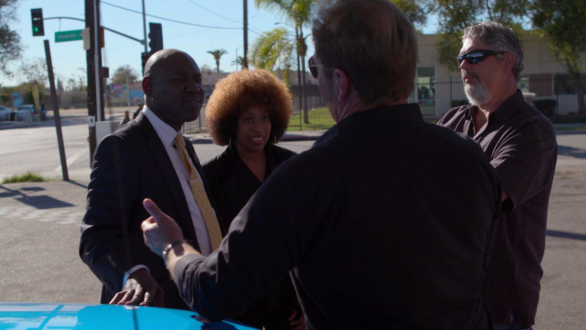 Crips vs Bloods Who Killed Tupac? (Season 1, Episode 2) Apple TV