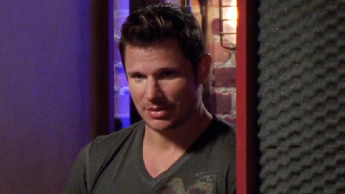 A Kiss to Build a Dream On - One Tree Hill (Season 6, Episode 21