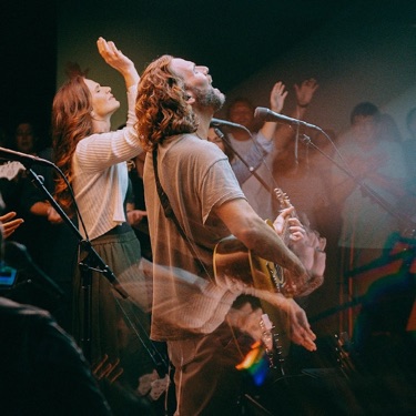 Jeremy Riddle Letras Listas De Reproduccion Y Videos Shazam