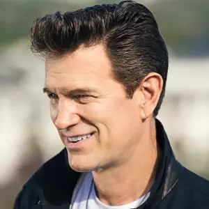 Chris Isaak