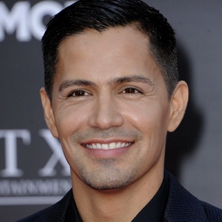 Jay Hernandez