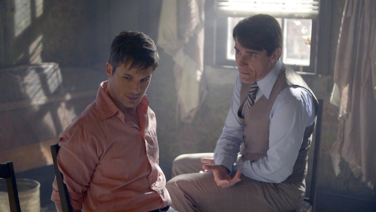 The Watergate Tape TIMELESS (Season 1, Episode 6) Apple TV