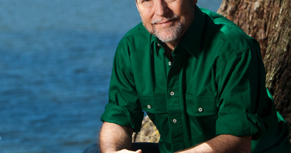 John Williamson on Apple Music