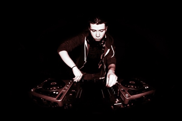 DJ RonanL cover