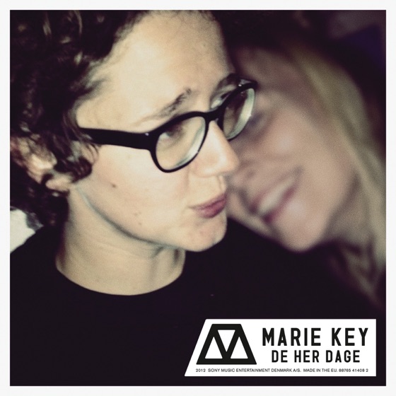 Cover artwork for De Her Dage