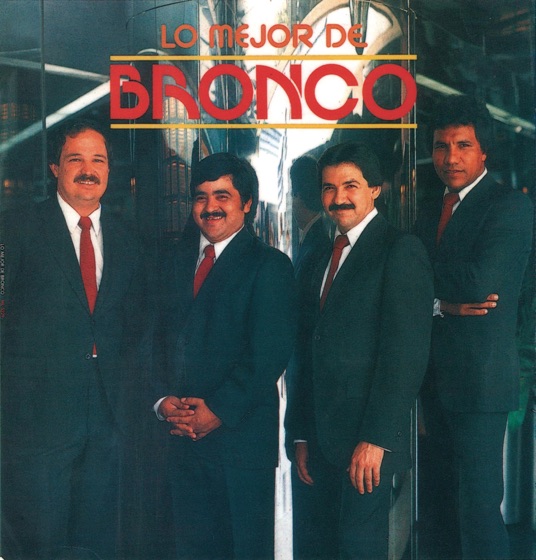 Cover artwork for Escandalo