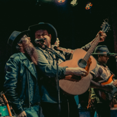 Luckenbach, Texas (Back to the Basics of Love) [feat. Nik Lee] - Paul Cauthen & Cody Jinks