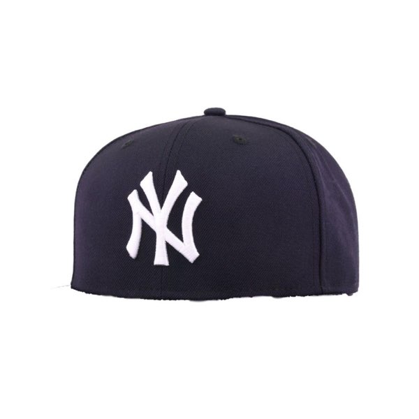 yankee with big brim