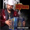 Huarache de Tres Piquetes (feat. Daniel Ortiz) - Mando Y Su Intrusso De Nuevo Leon lyrics