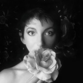 Kate Bush - Running Up That Hill (A Deal With God)