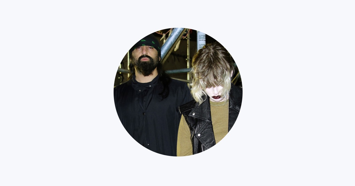 Песня kerosene crystal castles