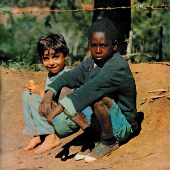 Cover artwork for Os Povos