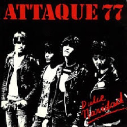 Attaque 77 - Sola en la Cancha (Pasion de Multitudes)