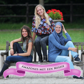 Amazones Met Een Missie - Fenna van Dam, Romy Huisman en Jolanda Adelaar