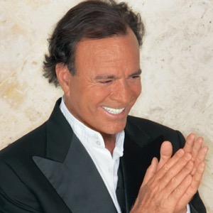 JULIO IGLESIAS EN NOCHE DE ROMANCE