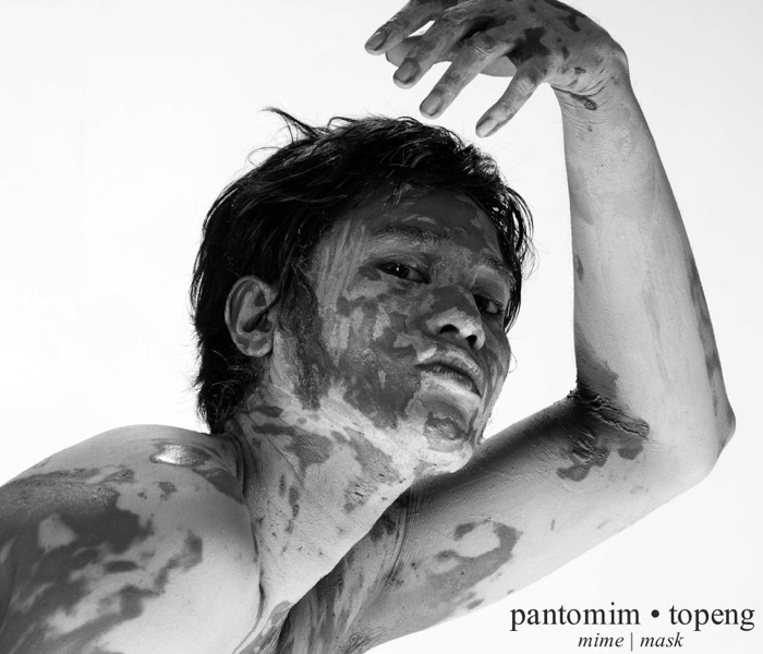 Pantomin . Topeng