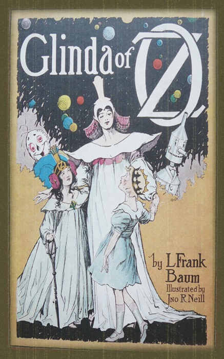 Glinda of Oz (Illustrated)