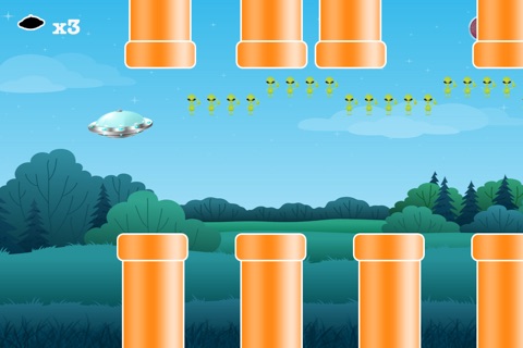 Flying Saucer Free: A tiny UFO's flappy adventure in gravity screenshot 3