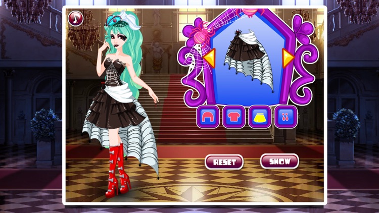 Halloween party queen