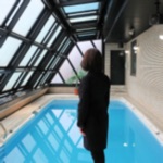 Ms.Es Kei is Stuck in a Pool