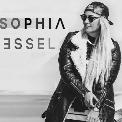 DJ SOPHIA ESSEL