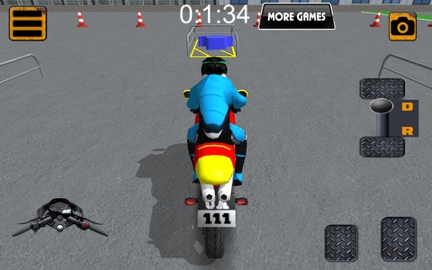 City Driving Motorcycle Parking screenshot 2