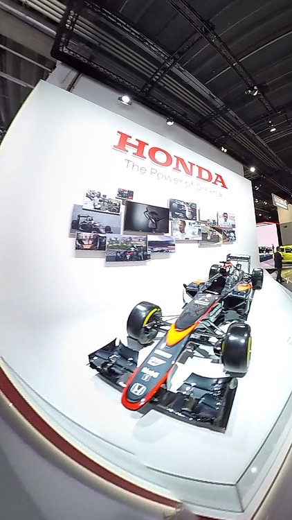 VR Virtual Reality press360 Motor Show - IAA 2015 Walk Through Hall 9