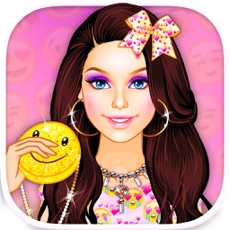 Activities of Cute Girl - Makeup And DressUp