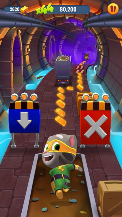 Talking Tom Gold Run screenshot-5