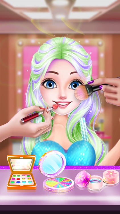 Fashion Dress Up Girl Game