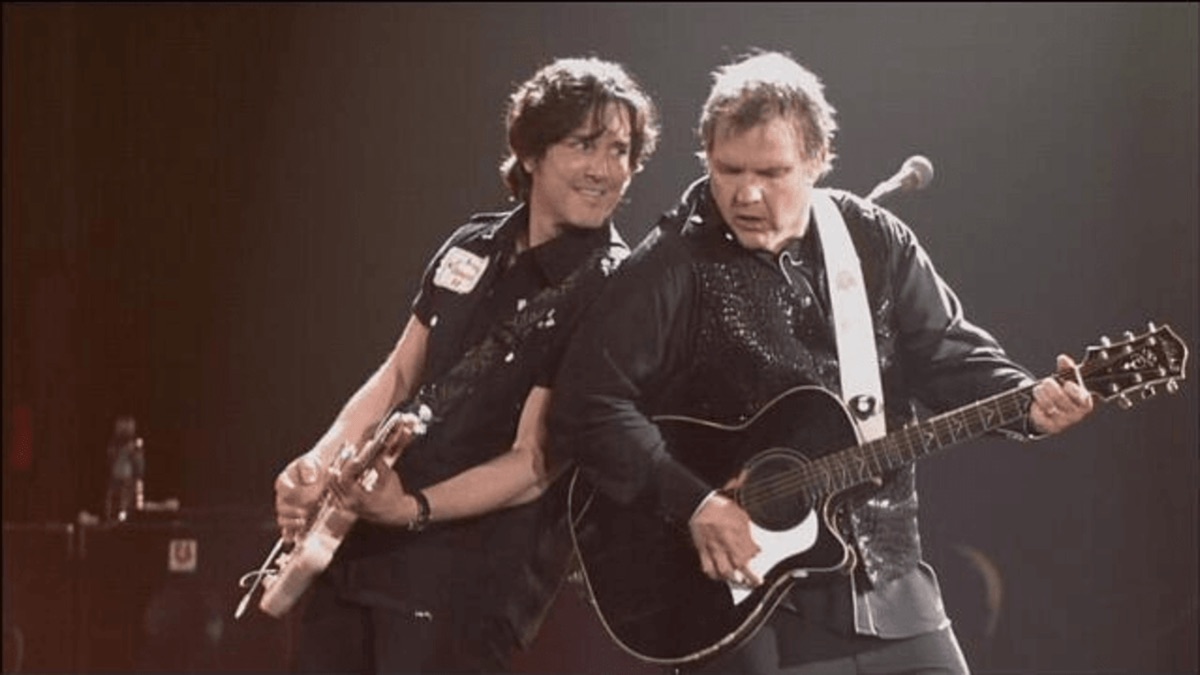 Meat Loaf 3 Bats Live Apple TV