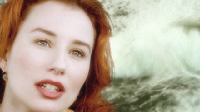 tori amos caught a lite sneeze