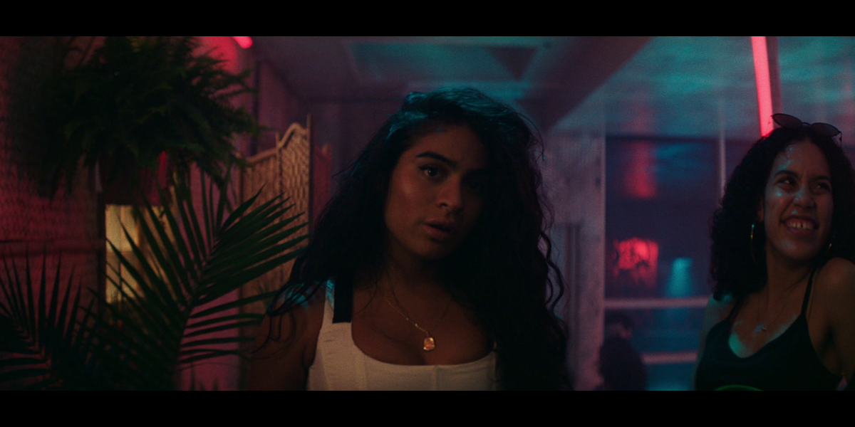 Клипы ночной город. Jessie Reyez. Jessie Reyez тело. Last Night клип актриса.