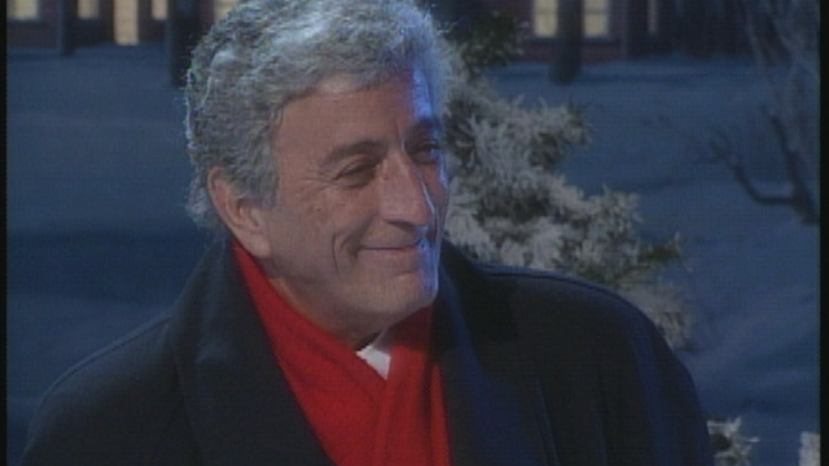 Tony Bennett the Christmas Waltz from a Swingin Christmas Audio. Tony Bennett o Christmas Tree from a Swingin Christmas Audio.