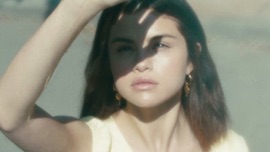 Fetish (feat. Gucci Mane) Selena Gomez Pop Music Video 2017 New Songs Albums Artists Singles Videos Musicians Remixes Image