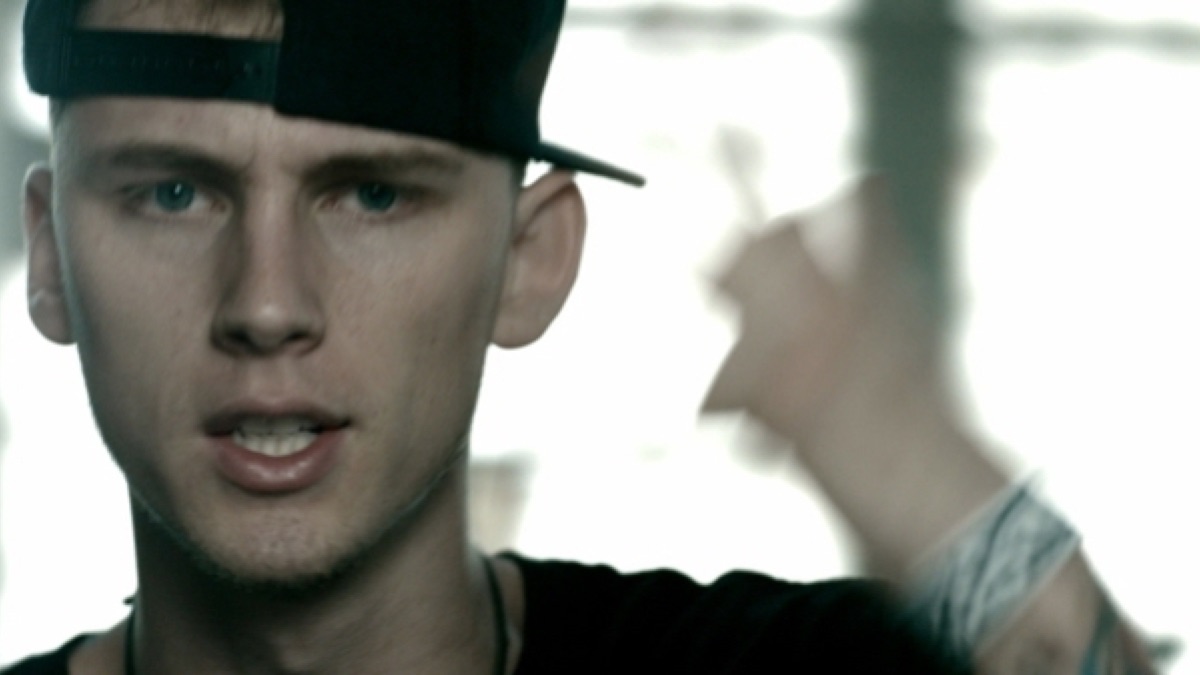 Machine Gun Kelly фильмы. Paul Dean - Machine.