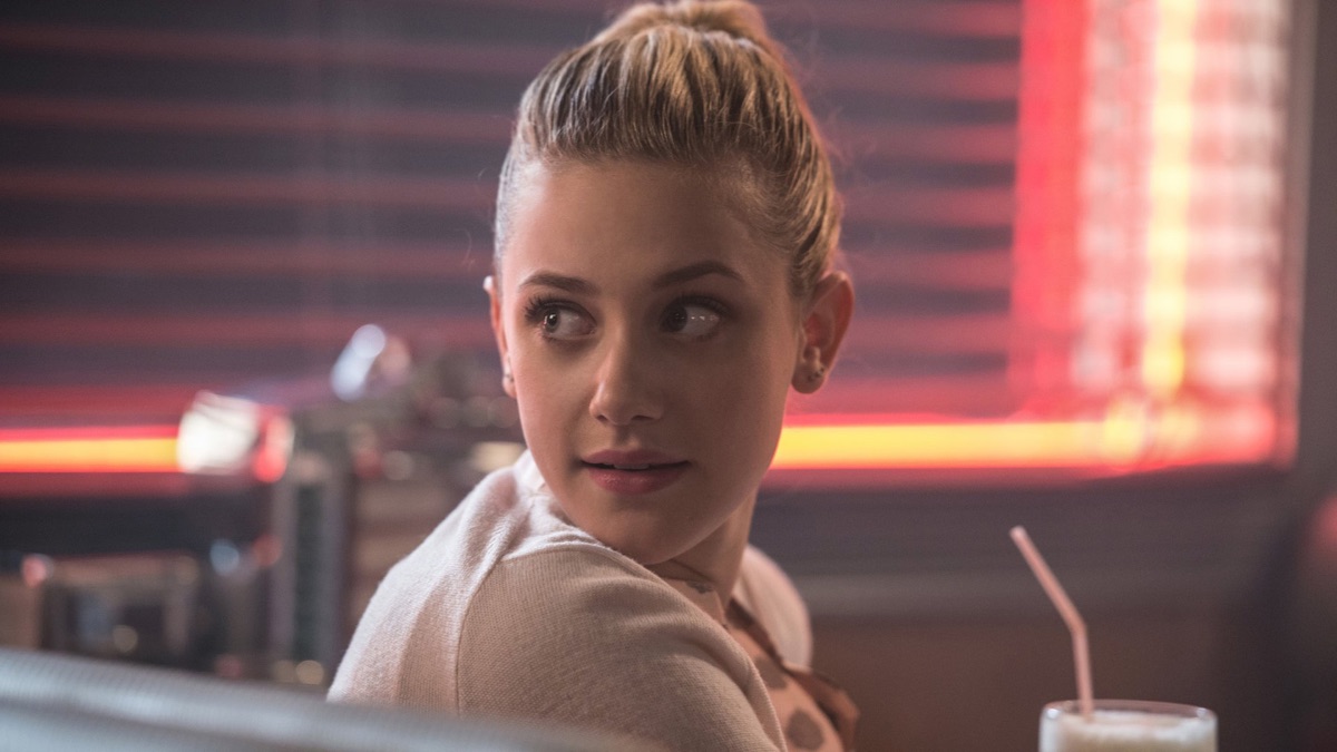 Chapter Two: “A Touch of Evil” - Riverdale (Season 1, Episode 2) | Apple TV