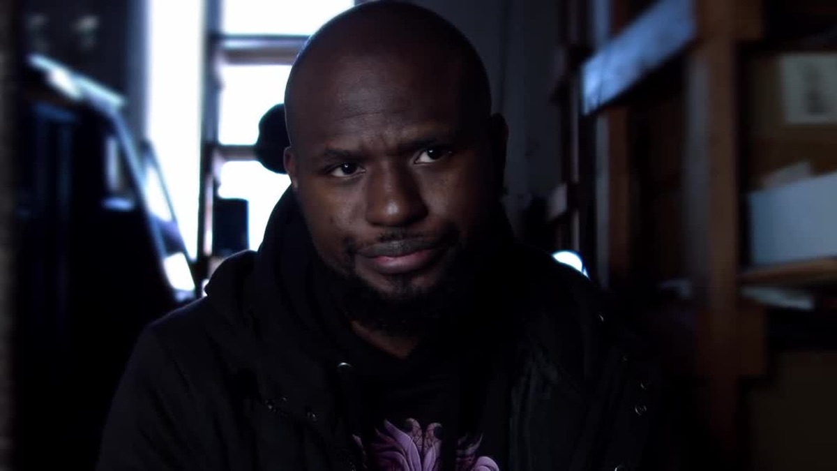 in-plain-sight-reclaiming-the-throne-season-1-episode-1-apple-tv