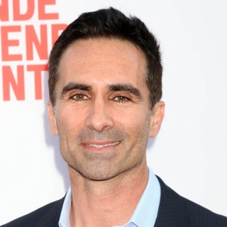 Nestor Carbonell