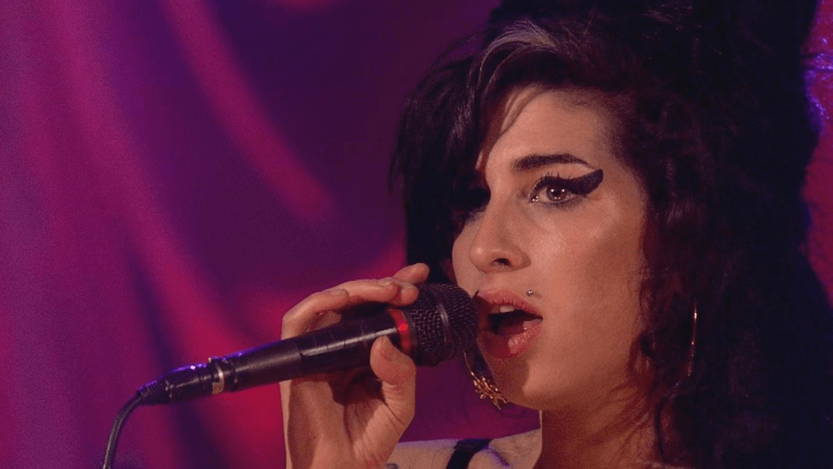 Amy Winehouse - BBC One Sessions: Live at Porchester Hall | Apple TV (CO)