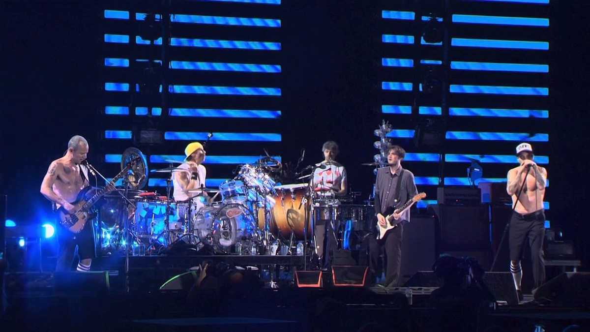 Red Hot Chili Peppers Bonnaroo Festival Apple TV (UK)